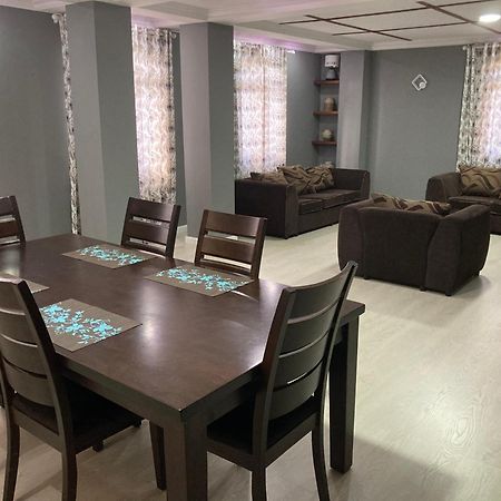 Dauphine Apartment Port Louis Luaran gambar
