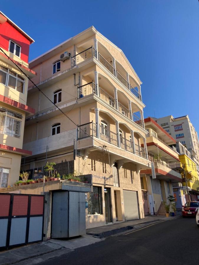 Dauphine Apartment Port Louis Luaran gambar