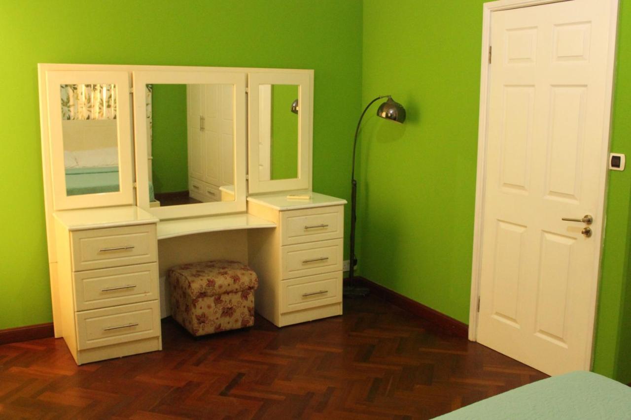 Dauphine Apartment Port Louis Luaran gambar